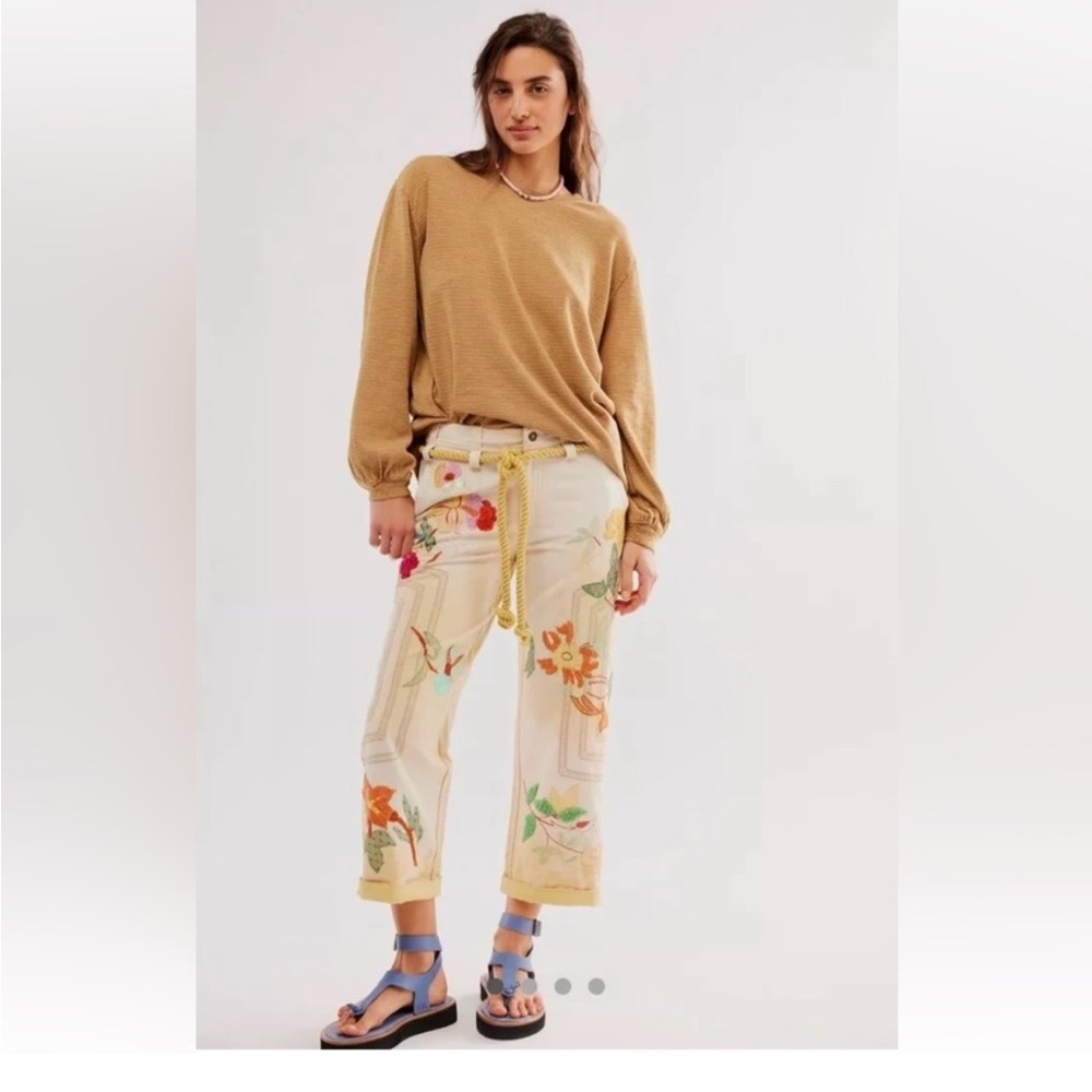 We The Free Cream Floral Cropped Pants